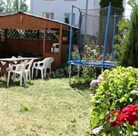 Caloroczny Dom Wczasowo-hotelowy 3* Uniescie