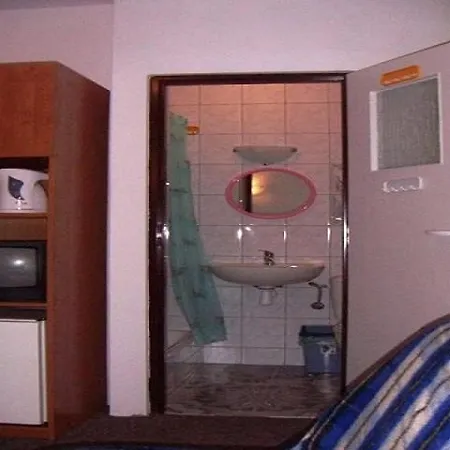 Caloroczny Dom Wczasowo-hotelowy Guest house