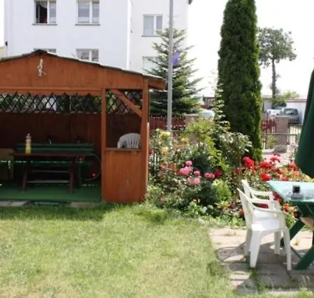 Caloroczny Dom Wczasowo-hotelowy 3* Uniescie