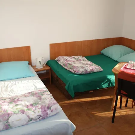 Guest house Caloroczny Dom Wczasowo-hotelowy