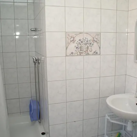 Guest house Caloroczny Dom Wczasowo-hotelowy *