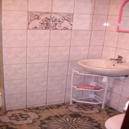 Guest house Caloroczny Dom Wczasowo-hotelowy